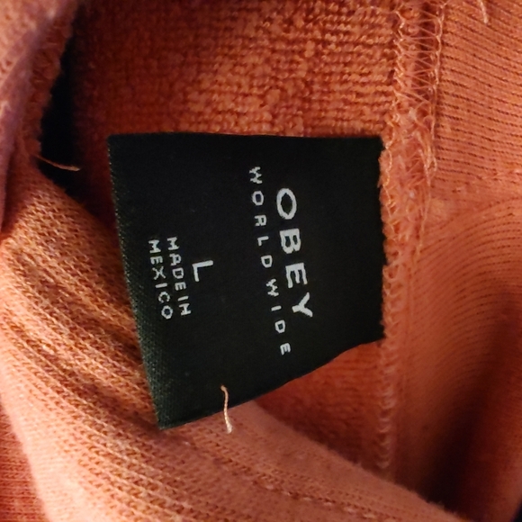 Obey Hoodie Size *Medium Make Art 🎨 Not War 🔫 EUC - Picture 3 of 3